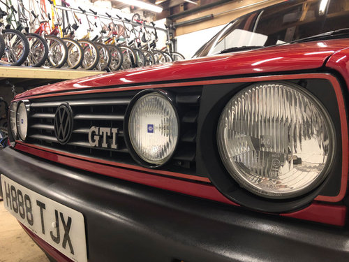 1990_VW_MK2_GTI_8V_lights_done.jpg