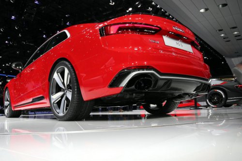 Audi-RS7-.jpg